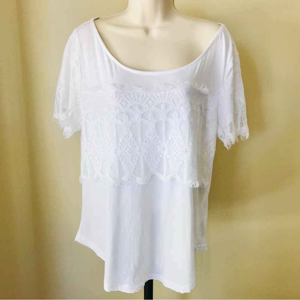 New York & Company SoHo White Lace Trim Top Size L